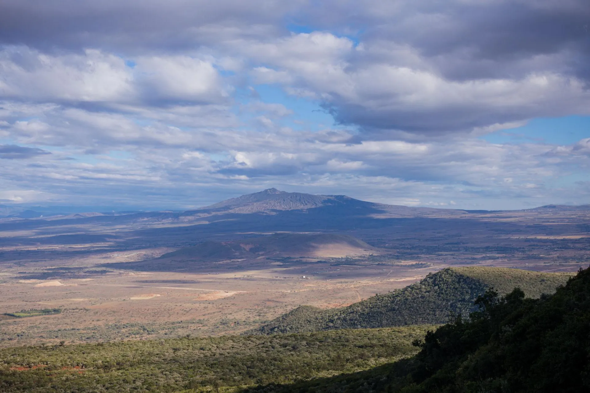 5 Days Kenya Budget Safari – Nairobi, Maasai Mara & Lake Naivasha photo 3