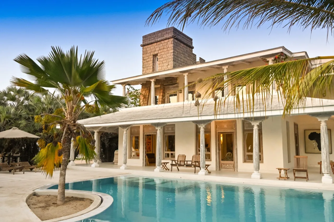 Lamu Beach Holiday Christmas & New Year Flyin Deals