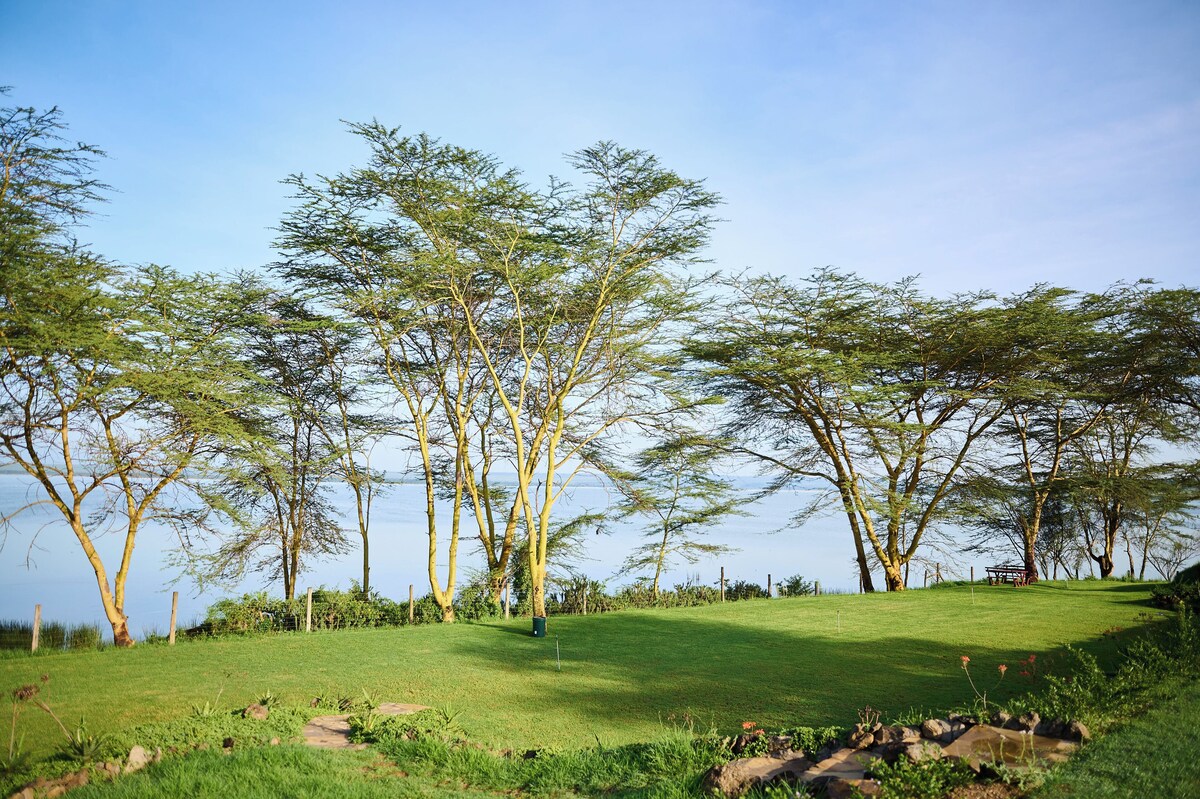 The Pelican Lodge Lake Elementaita - Pay 2 Stay 3 Offer