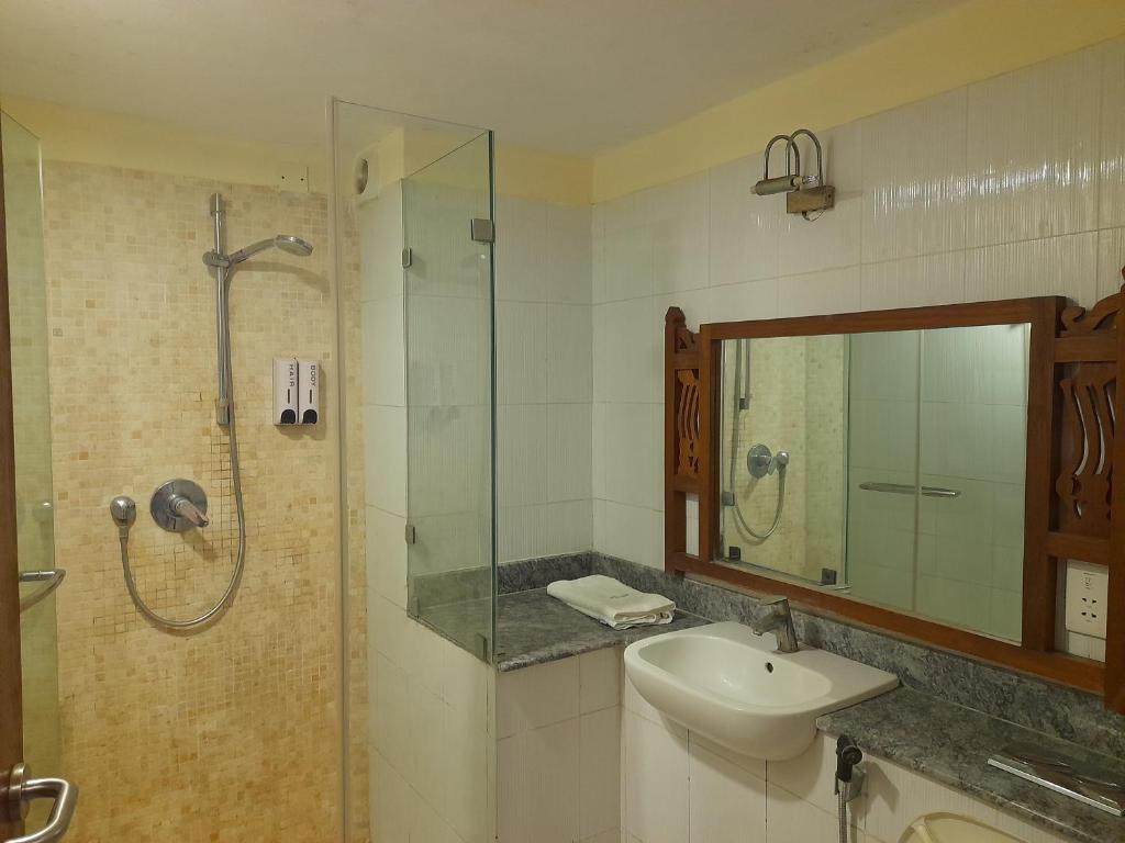 Lotfa Resort Diani photo 4