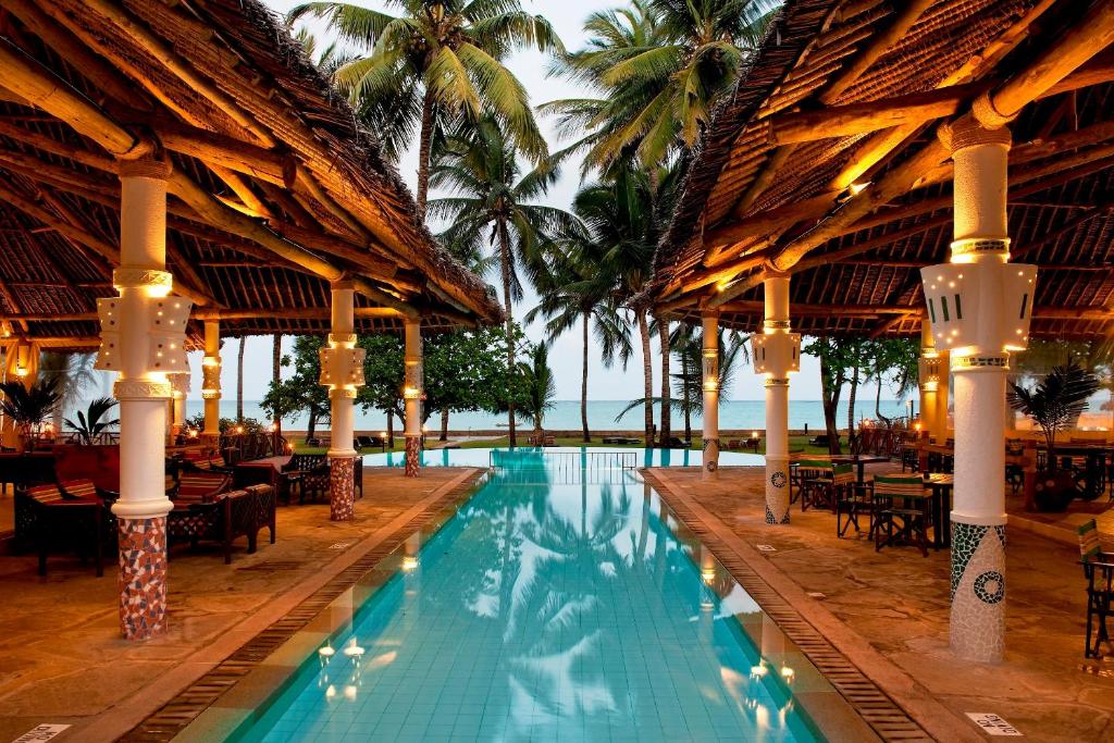 Neptune Village Beach Resort & Spa photo 5